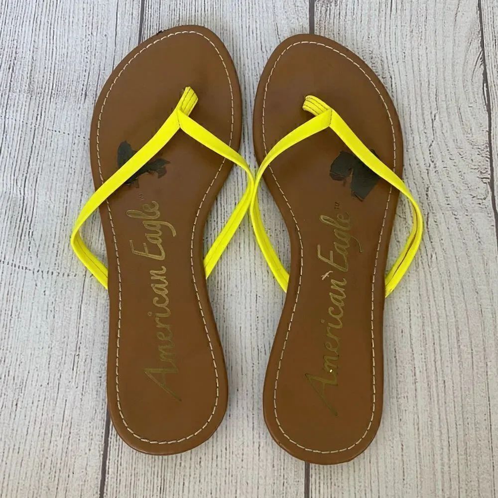 American eagle flip flops w/yellow straps brown insole sz 8